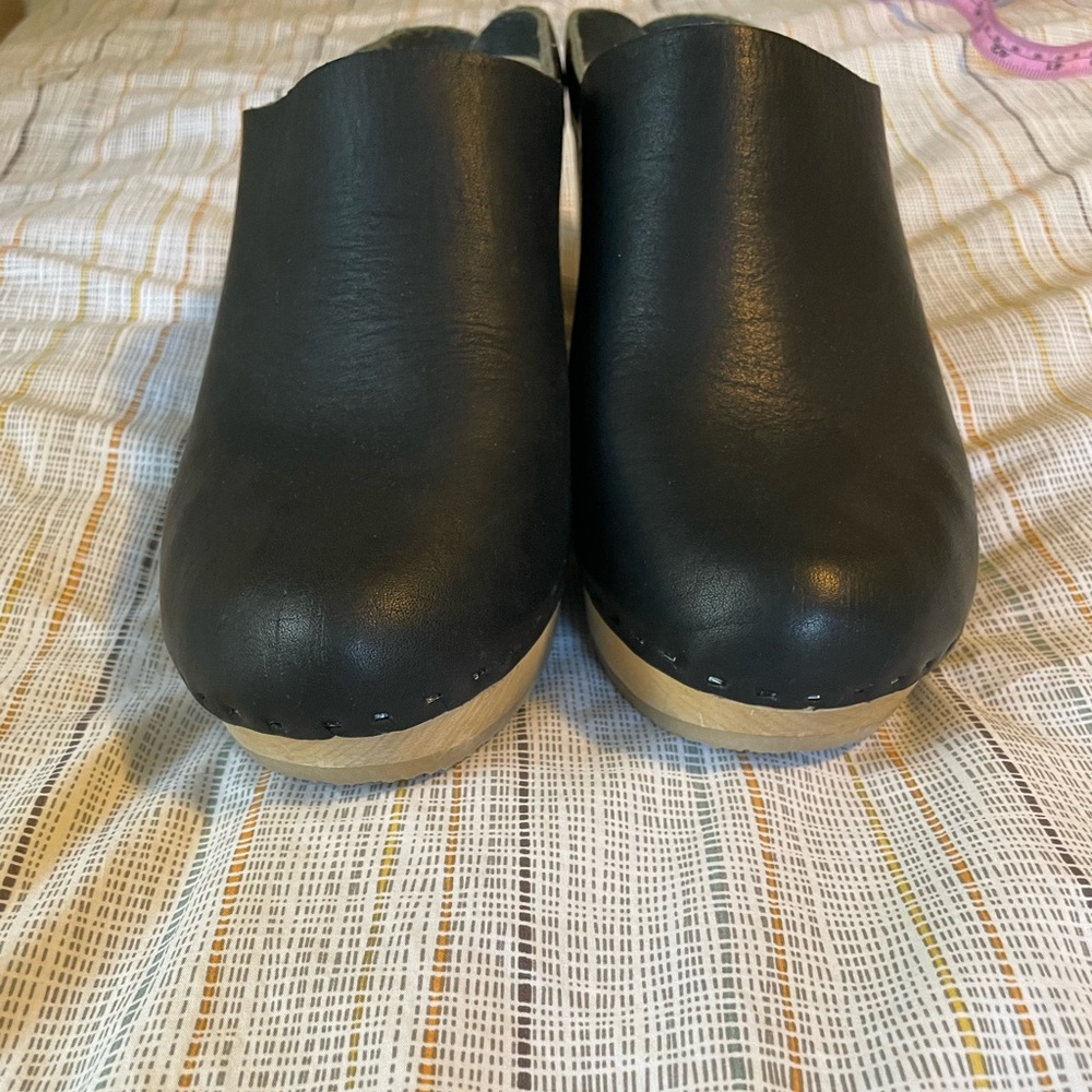 Bryr Black Leather Mule Clogs with Natural Wood Heel - Picture 9 of 10